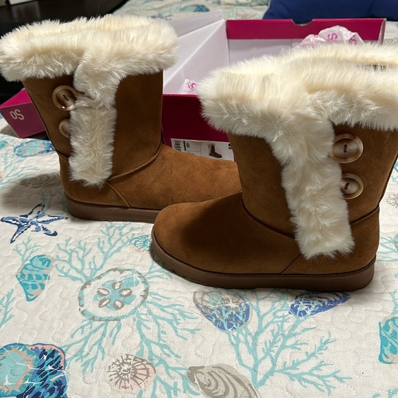 Chestnut brown fur lined boots. Size 8 - Picture 1 of 6